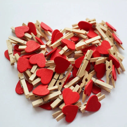 50 pinzas de madera con forma de corazón 