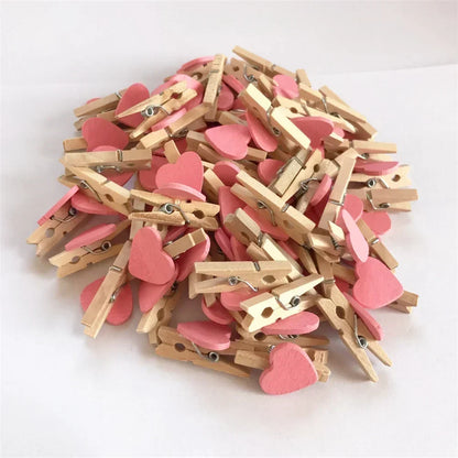 50 pinzas de madera con forma de corazón 