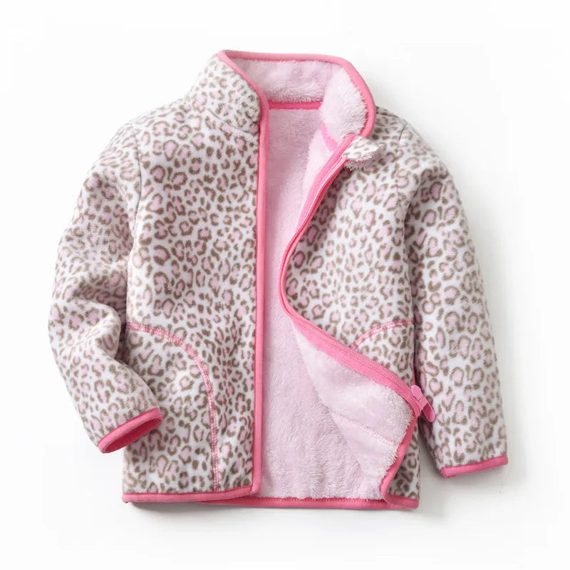 Chaqueta polar para niños en varios diseños. 